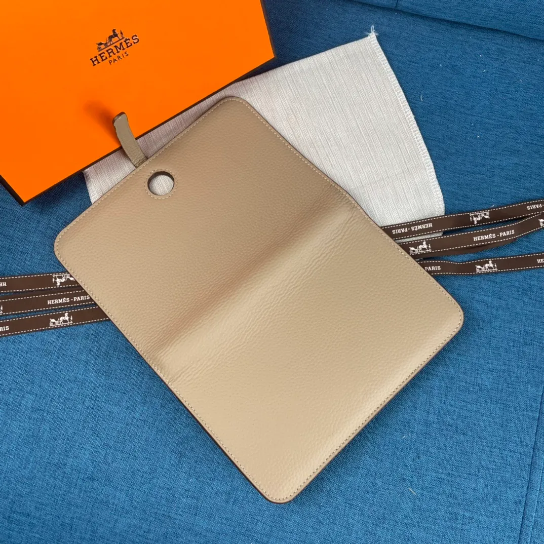 All categories Hermès wallet (Hermès) Hermès 533_CM_2