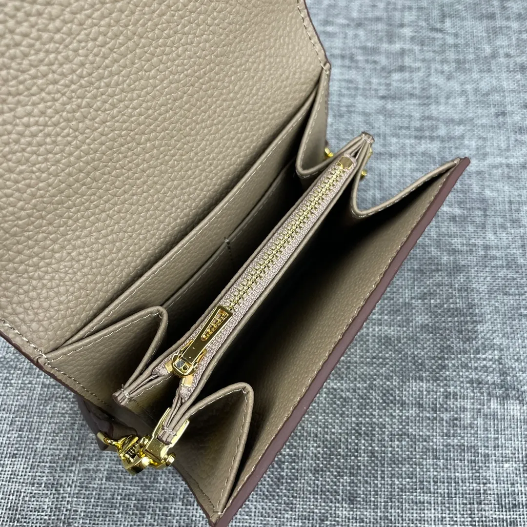 All Categories Hermès Wallet (Hermès) Hermès 537-2 Gold Buckle
