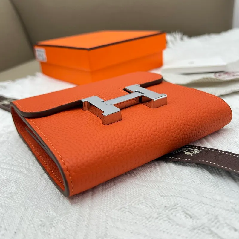 All categories Hermès wallet (Hermès) Hermès 537 pebbled silver buckle