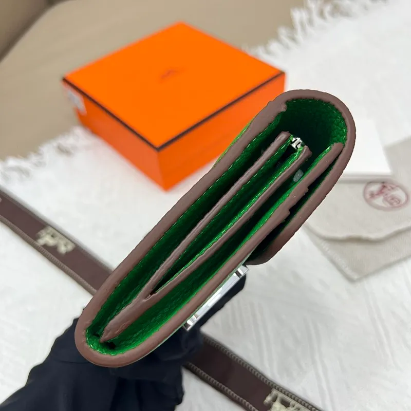 All categories Hermès wallet (Hermès) Hermès 537 pebbled silver buckle