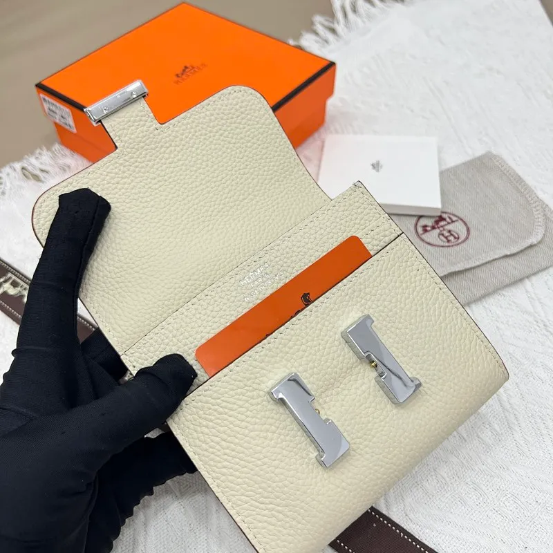 All categories Hermès wallet (Hermès) Hermès 537 pebbled silver buckle