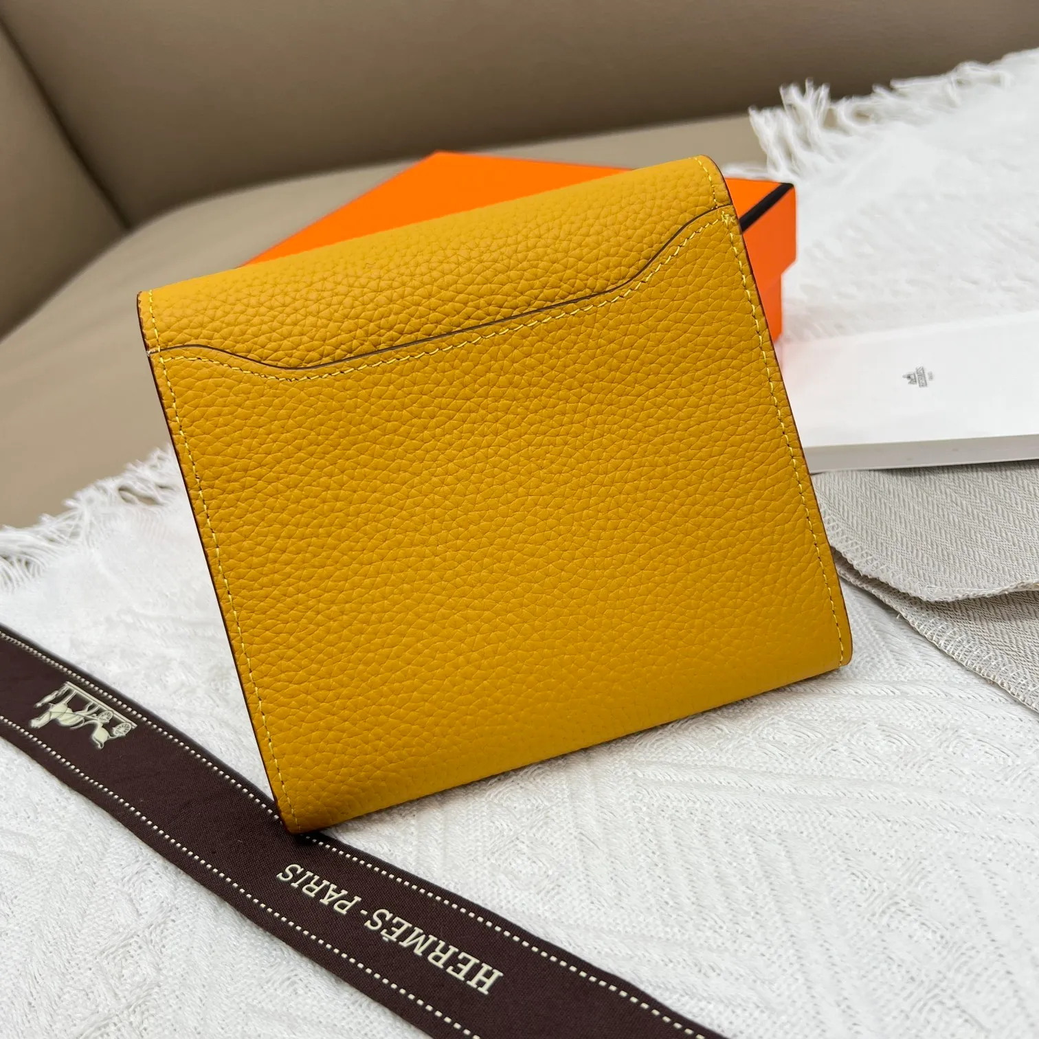 All categories Hermès wallet (Hermès) Hermès 537 pebbled silver buckle