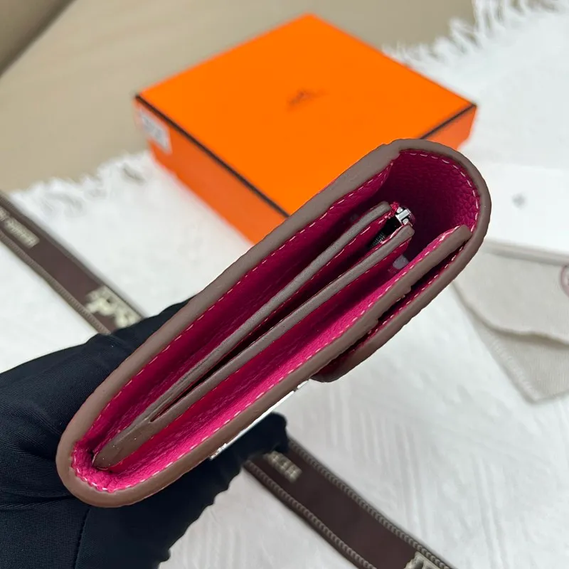 All categories Hermès wallet (Hermès) Hermès 537 pebbled silver buckle