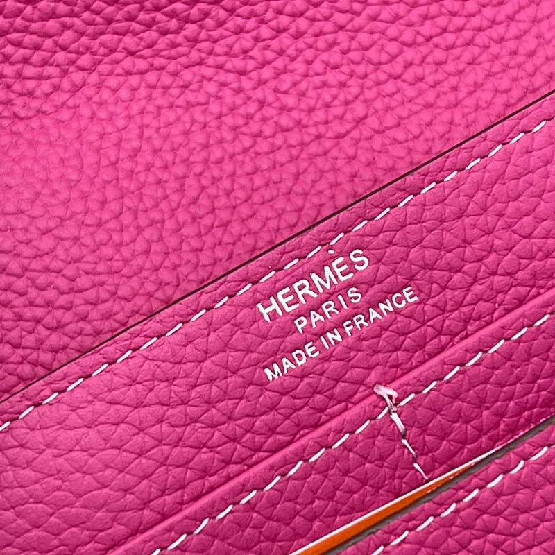 All categories Hermès wallet (Hermès) Hermès 537 pebbled silver buckle