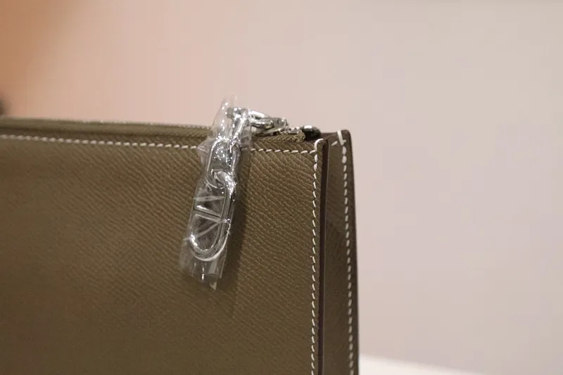 All categories Hermès wallet (Hermès) Hermès 2422