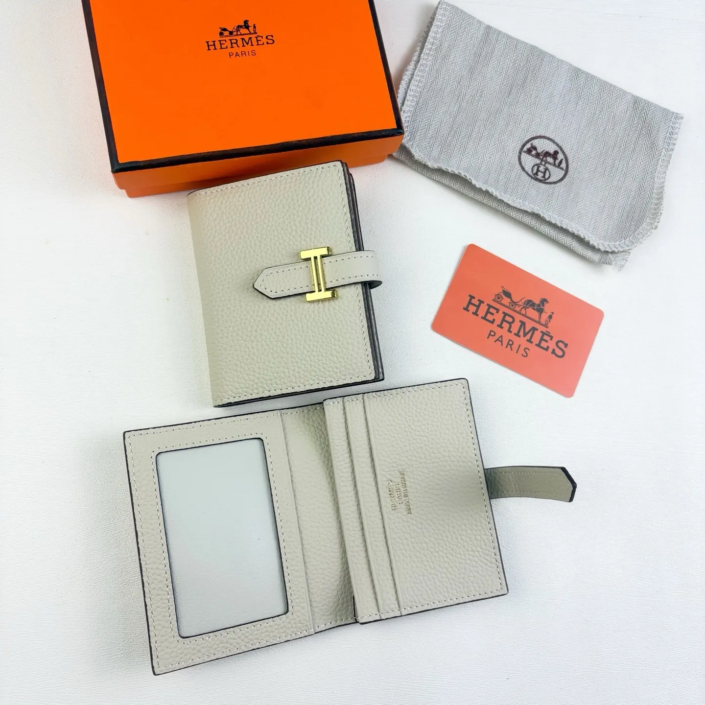 All categories Hermès wallet (Hermès) Hermès 495 gold buckle