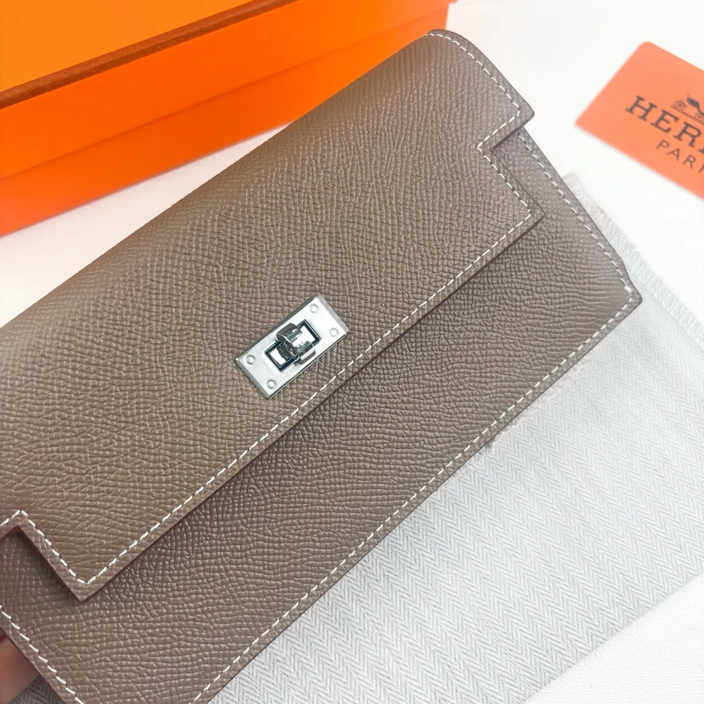 All categories Hermès wallet (Hermès) Hermès 960