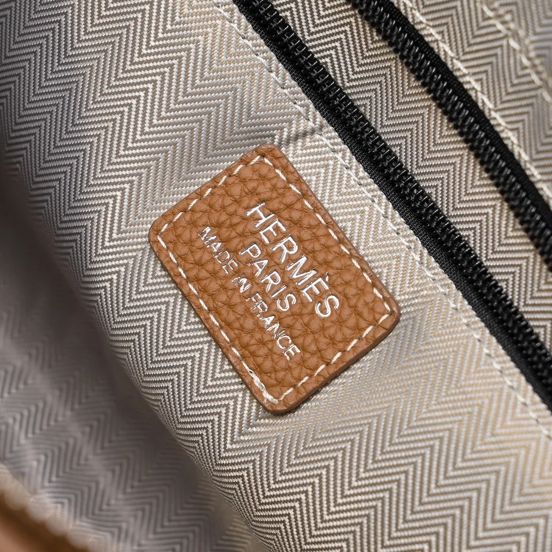 All categories Hermès wallet (Hermès) Hermès 33244 soil