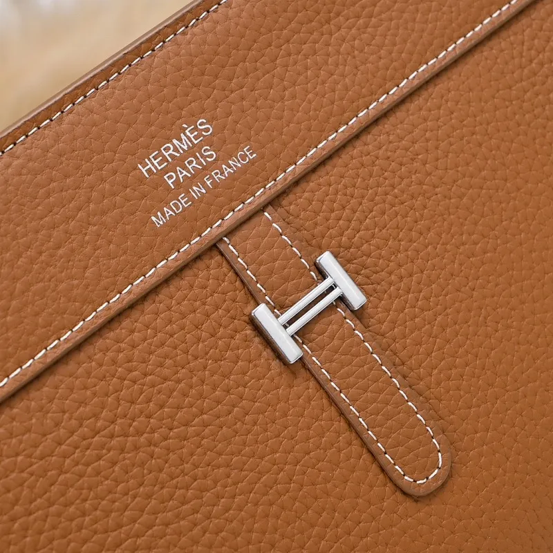 All categories Hermès wallet (Hermès) Hermès 33244 soil