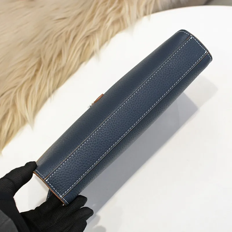 All categories Hermès wallet (Hermès) Hermès 33244 soil