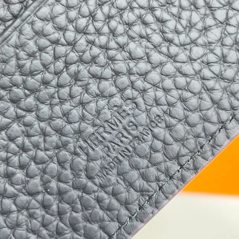 All categories Hermès wallet (Hermès) Hermès 7011