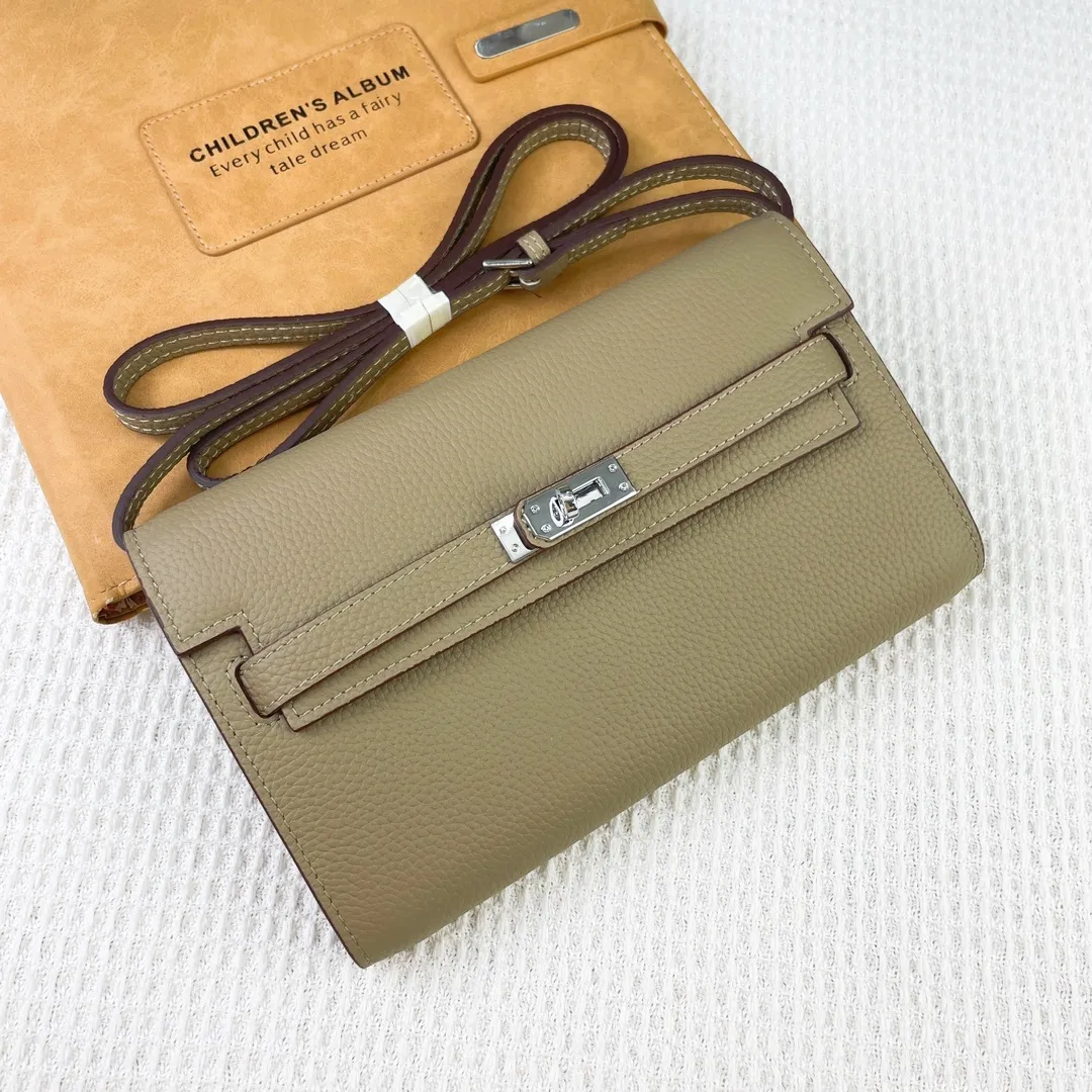 All Categories Hermès Wallet (Hermès) Hermès 360-2 Silver Buckle