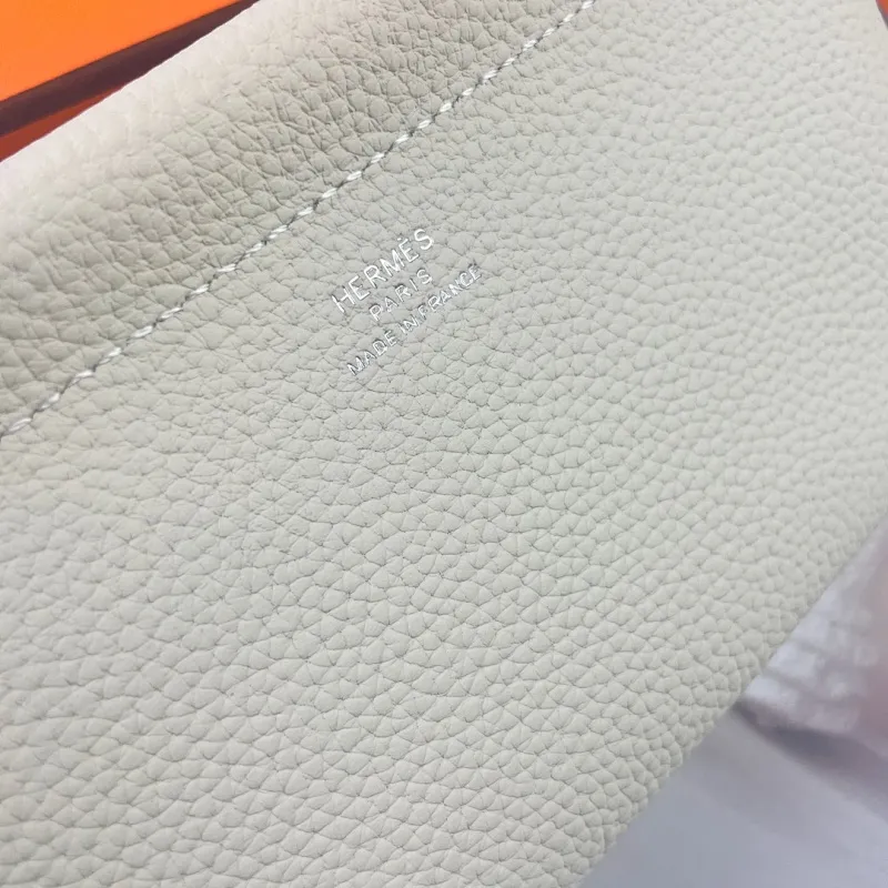 All categories Hermès wallet (Hermès) Hermès 6911