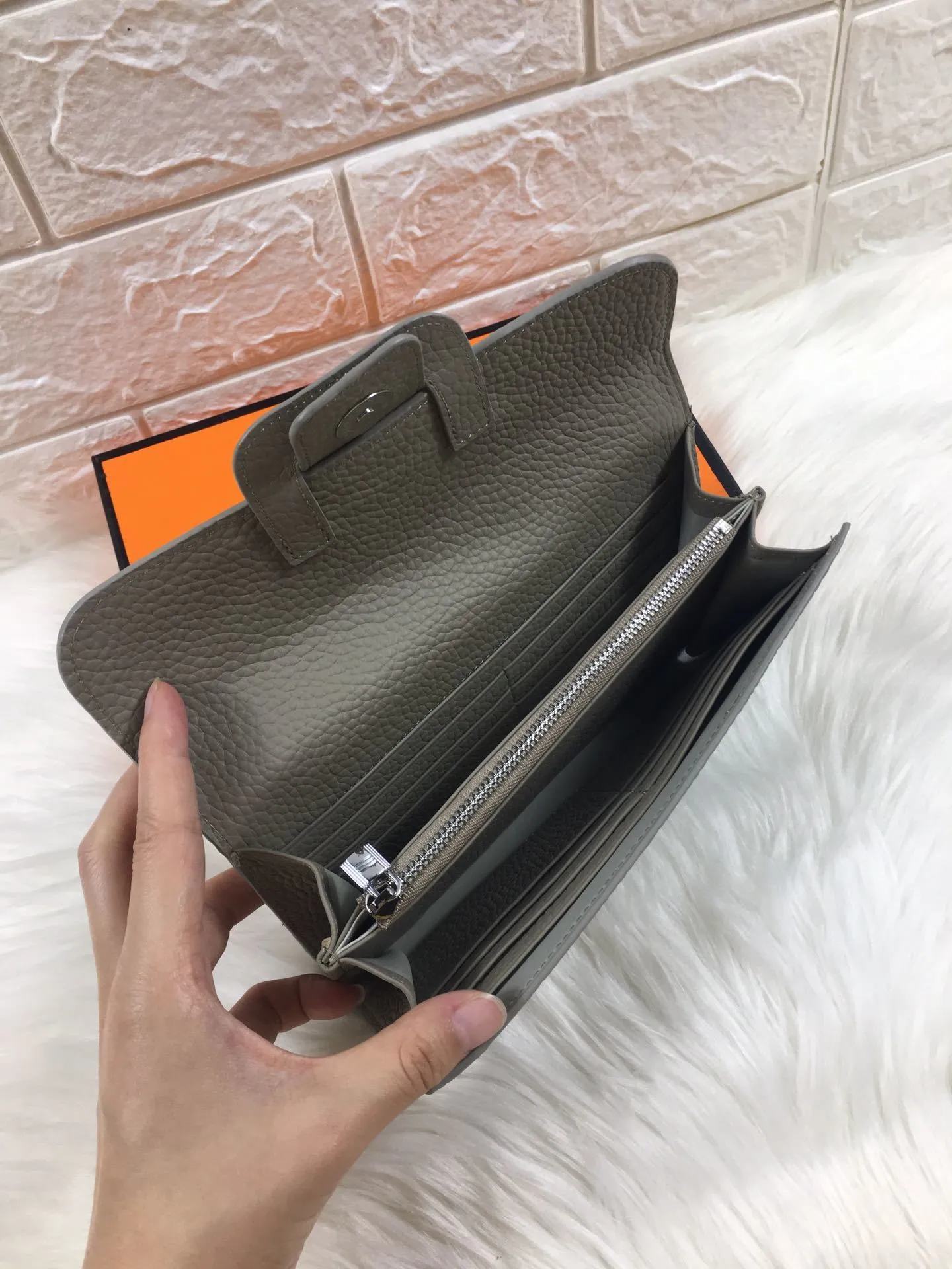 All categories Hermès wallet (Hermès) Hermès 0688