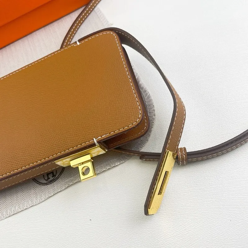 All categories Hermès wallet (Hermès) Hermès 9852 gold buckle
