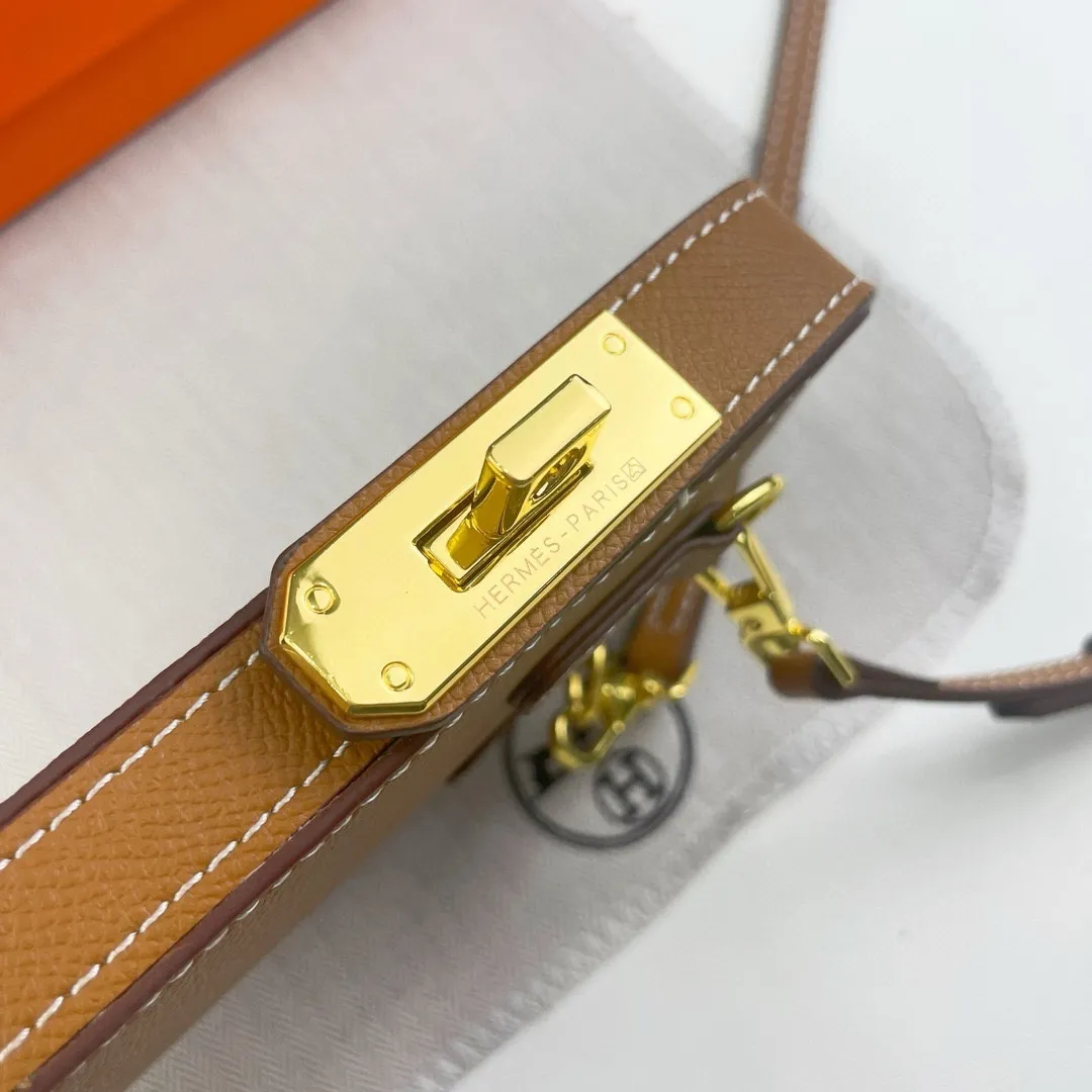 All categories Hermès wallet (Hermès) Hermès 9852 gold buckle