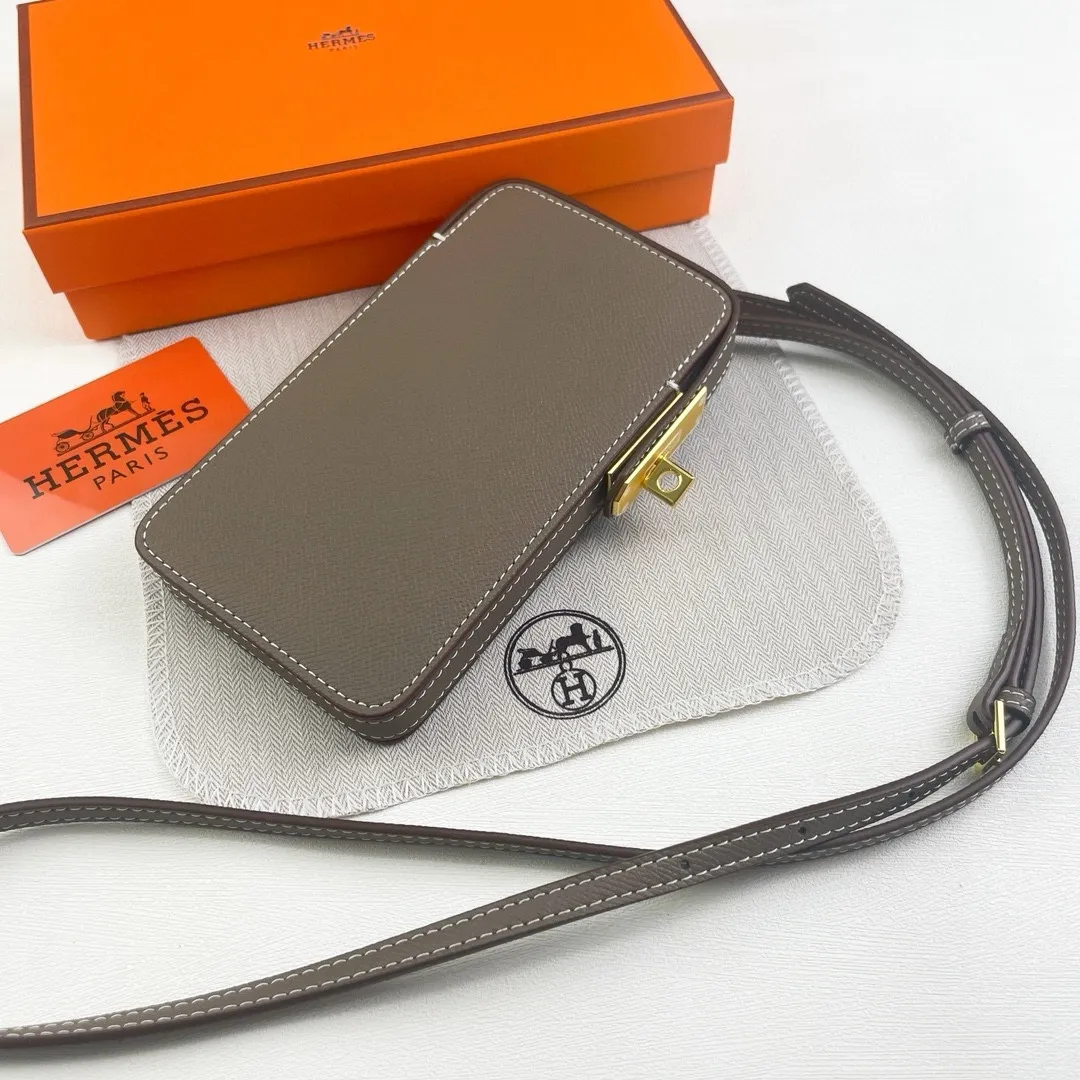 All categories Hermès wallet (Hermès) Hermès 9852 gold buckle