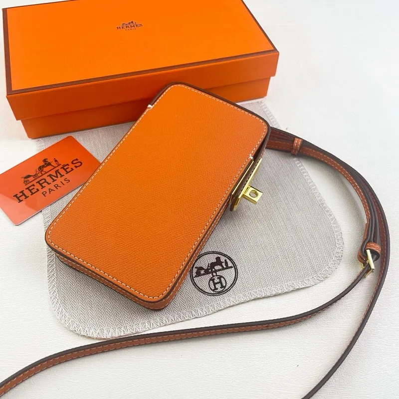 All categories Hermès wallet (Hermès) Hermès 9852 gold buckle