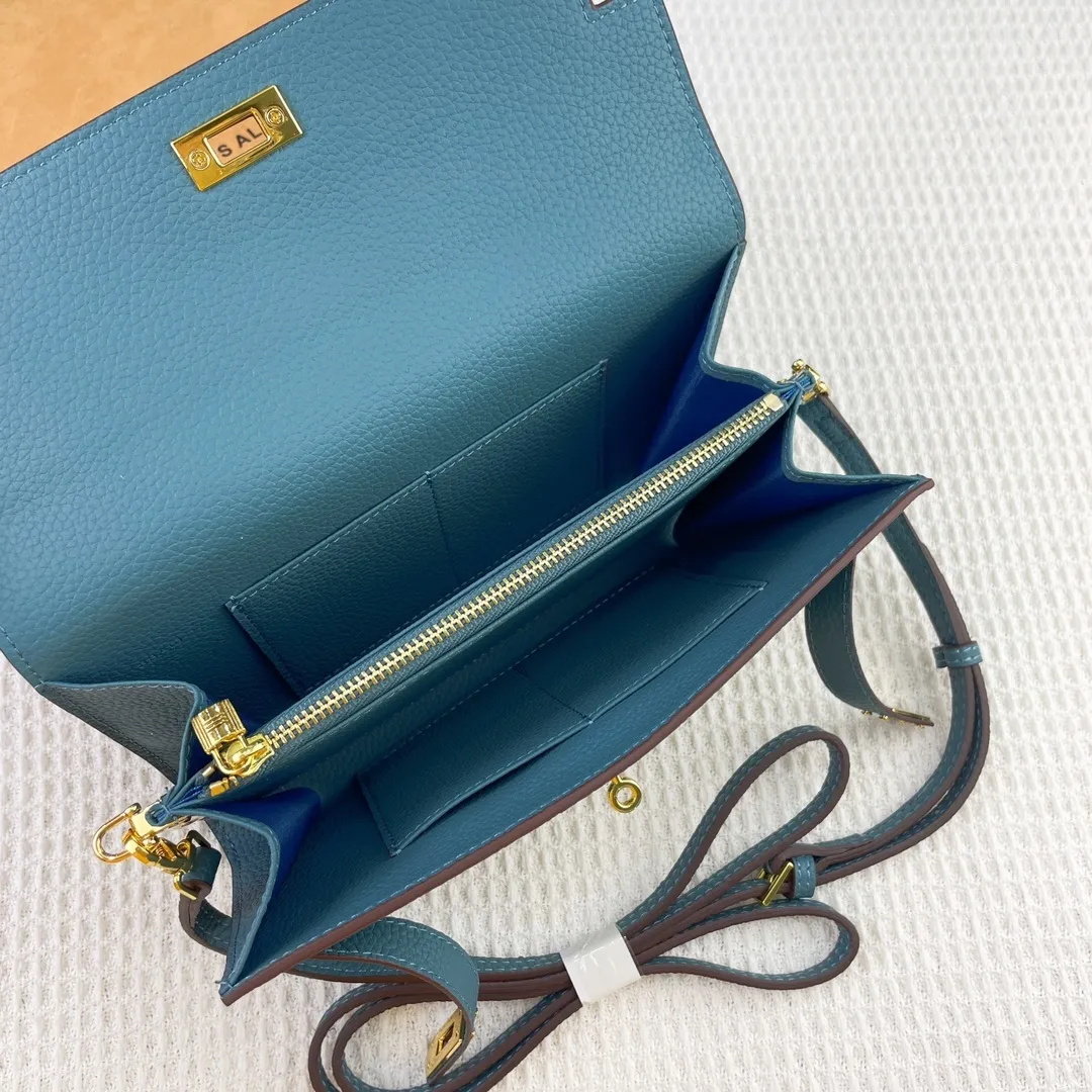 All Categories Hermès Wallet (Hermès) Hermès 360-2 Gold Buckle