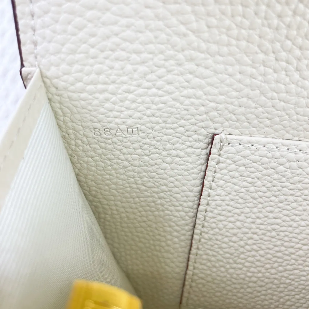 All Categories Hermès Wallet (Hermès) Hermès 360-2 Gold Buckle