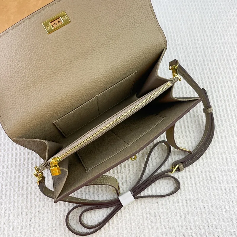All Categories Hermès Wallet (Hermès) Hermès 360-2 Gold Buckle