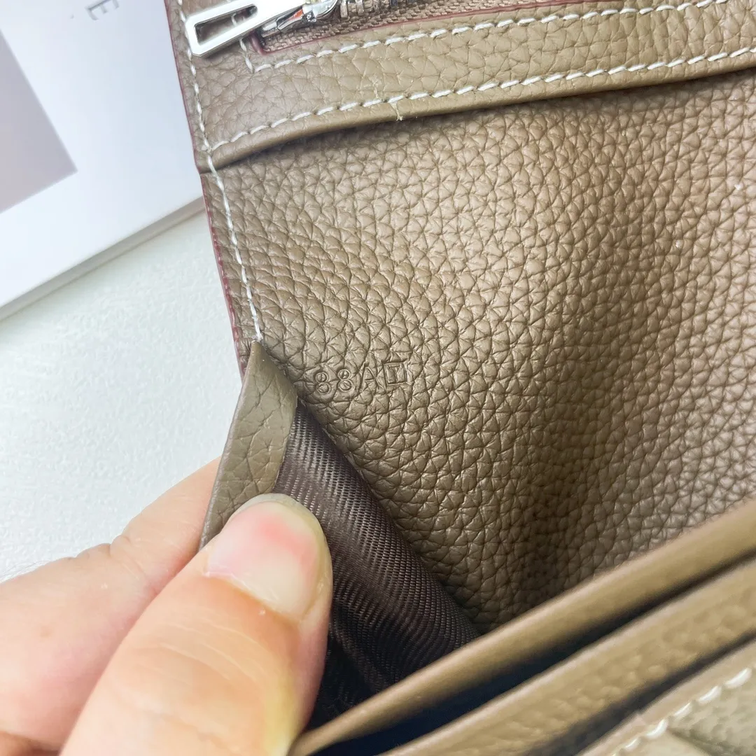 All categories Hermès wallet (Hermès) Hermès 5122