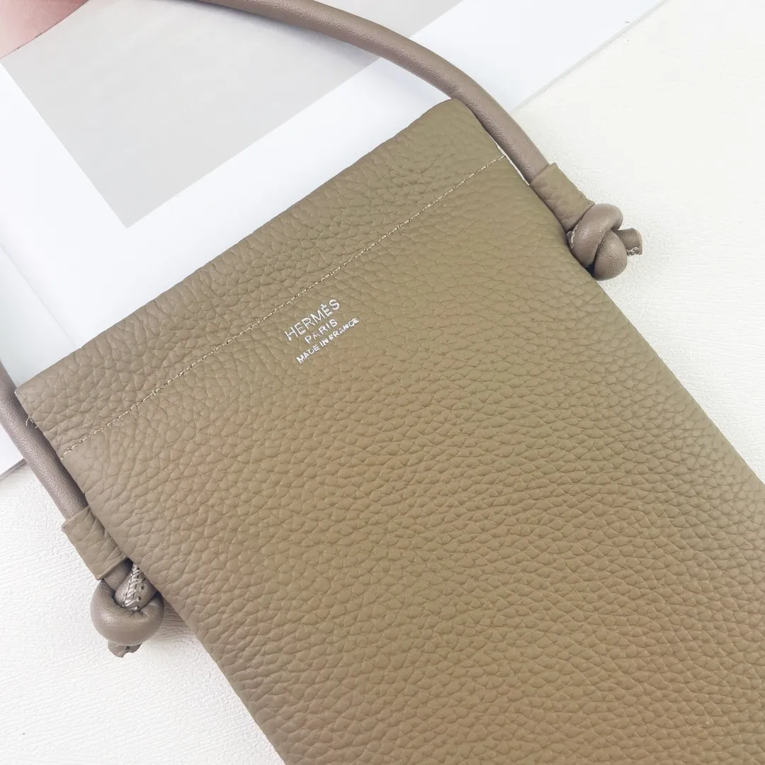 All categories Hermès wallet (Hermès) Hermès 6912