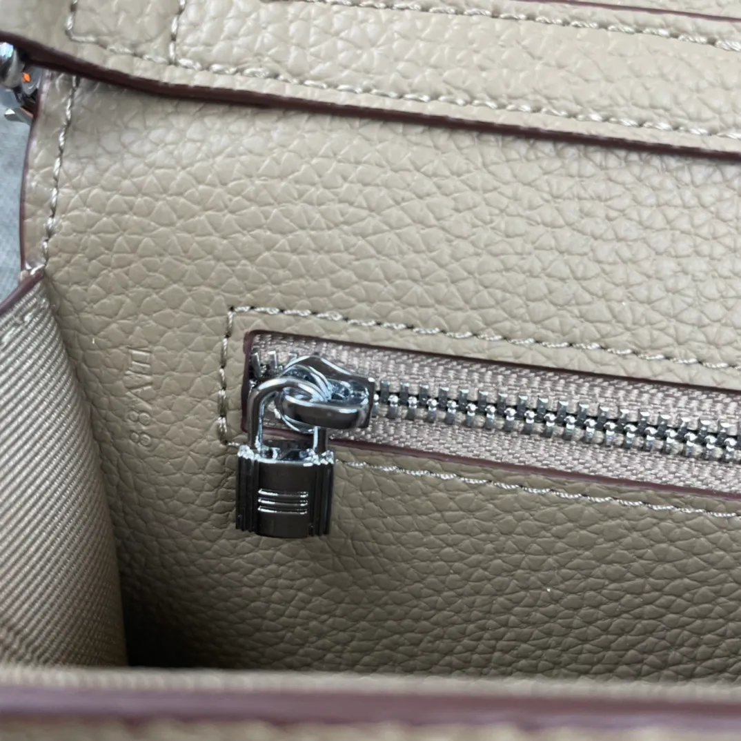 All categories Hermès wallet (Hermès) Hermès 362