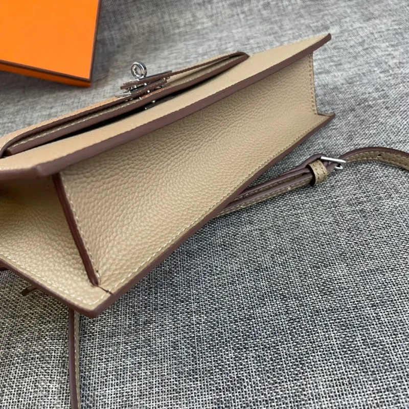 All categories Hermès wallet (Hermès) Hermès 362