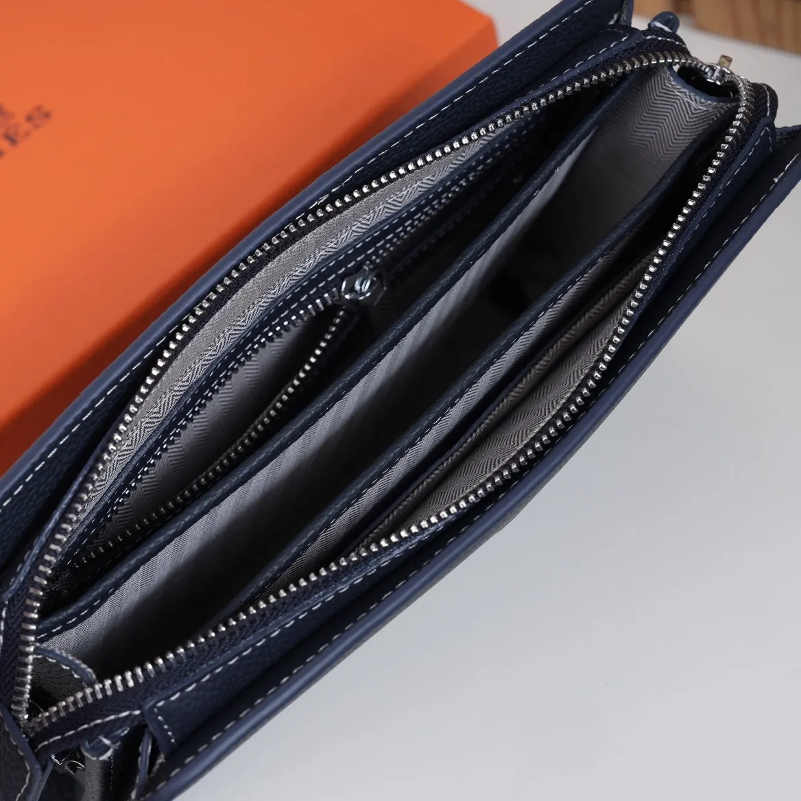 All categories Hermès wallet (Hermès) Hermès 28183