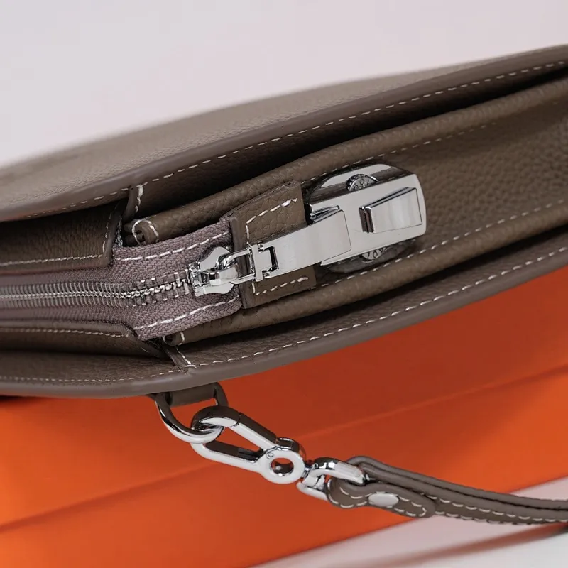 All categories Hermès wallet (Hermès) Hermès 28183
