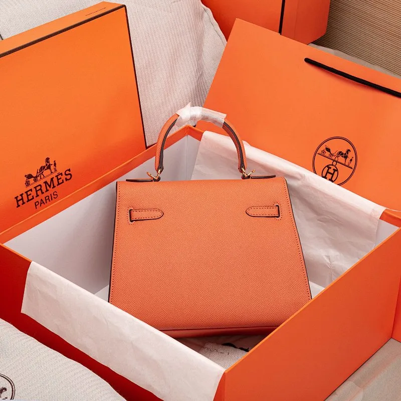 All Categories Official Website "Brand Women's Bags" Women's Bags 💙 Hermes 2022 Official New Hermès Women's Hand-Crossbody Two-Purpose Bag Wholesale Cowhide Palm Print Large Size 58002500 Small Size 58002300 High Quality Size: Large Size 28-22-10CM Small Size 25-17-7CM