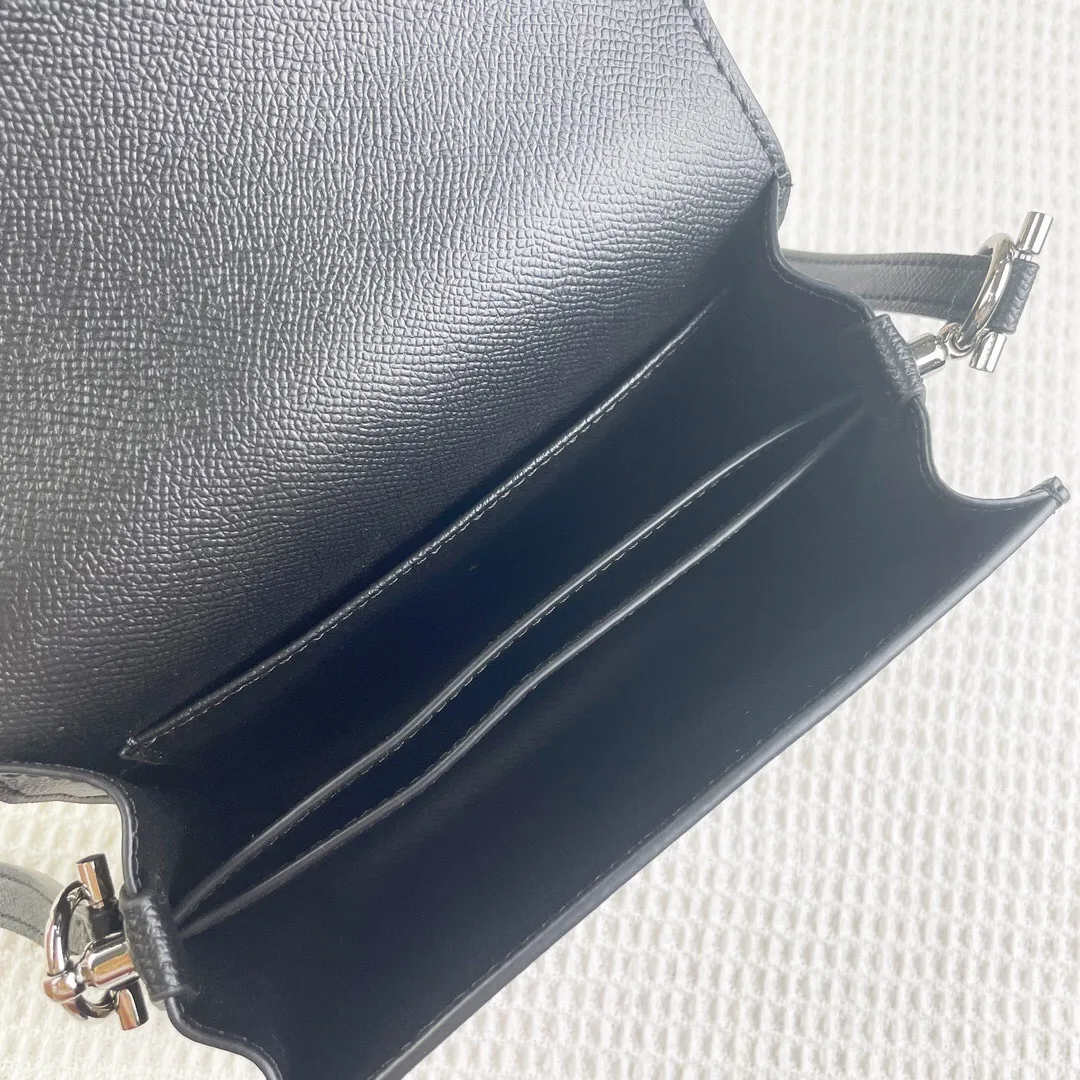 All Categories Official Website "Brand Women's Bags" Women's Bags 💙 Hermes 2025 New Hermes Crossbody Bag