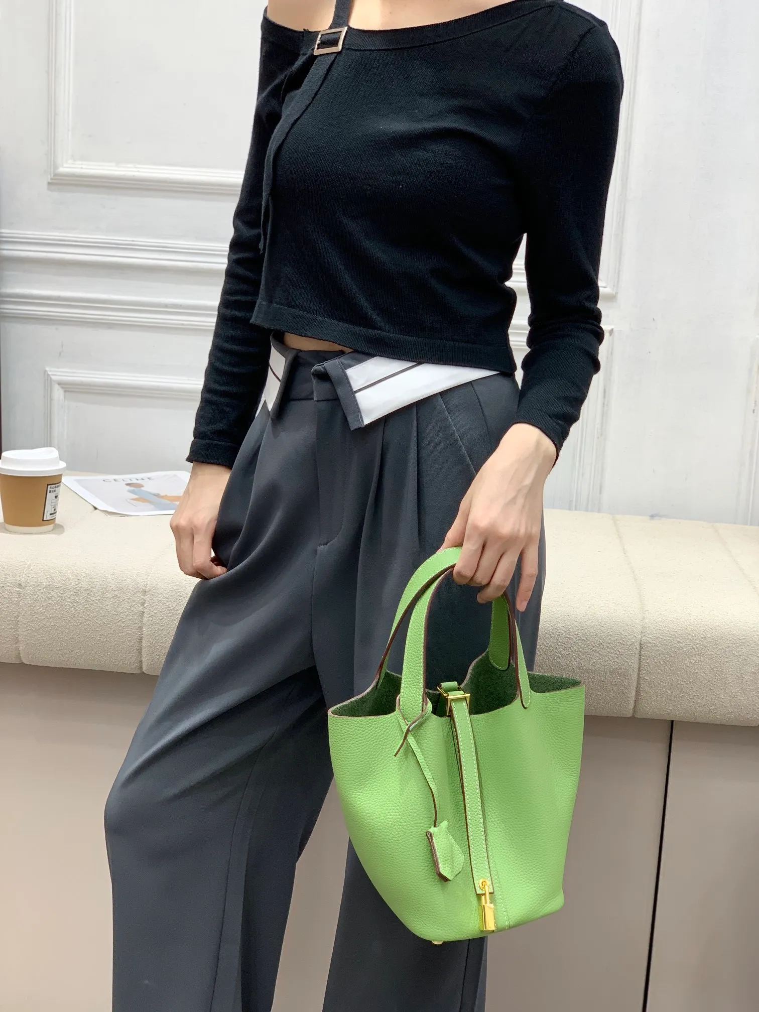 All categories Official website "Brand Women's Bags" Women's Bags 💙 Hermes 2023 latest Hermes vegetable basket