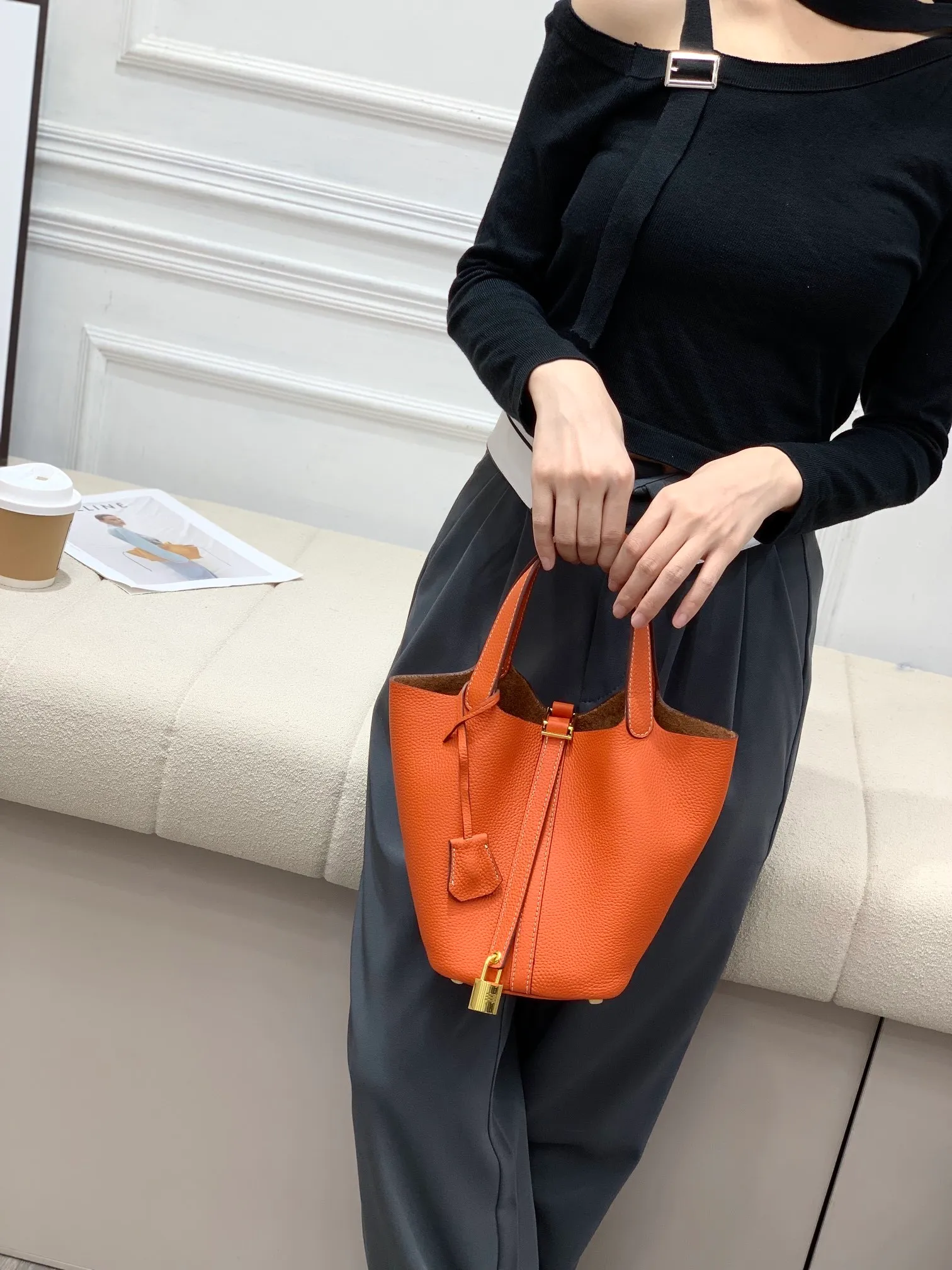 All categories Official website "Brand Women's Bags" Women's Bags 💙 Hermes 2023 latest Hermes vegetable basket