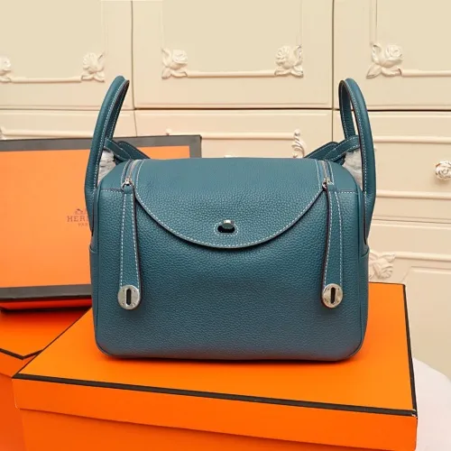 All categories Official website "Brand Women's Bags" Women's Bags 💙 Hermes 2022 official new Hermès lindy bag wholesale small size 58004000 large size 58004200 high quality size: small size 26CM large size 30CM