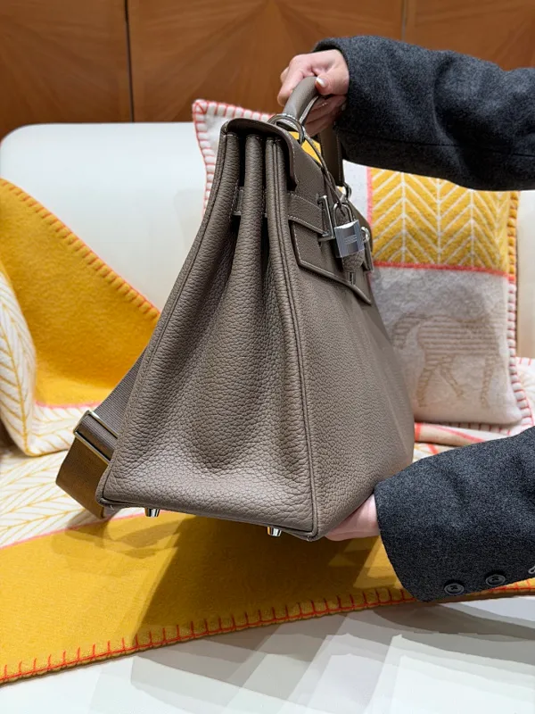 All categories Hermès women's bags (Hermès) Hermès 4242