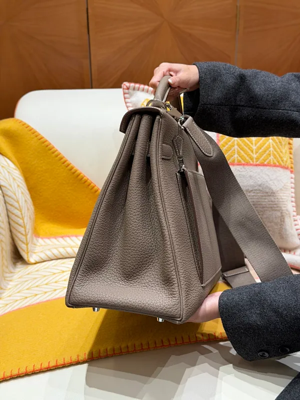 All categories Hermès women's bags (Hermès) Hermès 4242