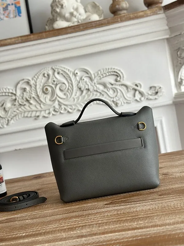 All categories Hermès women's bags (Hermès) Hermès 2424