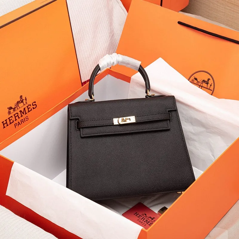 All Categories Official Website "Brand Women's Bags" Women's Bags 💙 Hermes 2022 Official New Hermès Women's Hand-Crossbody Two-Purpose Bag Wholesale Cowhide Palm Print Large Size 58002500 Small Size 58002300 High Quality Size: Large Size 28-22-10CM Small Size 25-17-7CM
