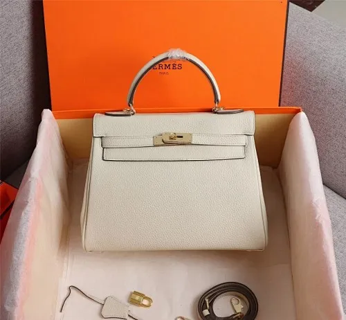 All Categories Official Website "Brand Women's Bags" Women's Bags 💙 Hermes 2022 Official New Hermes Kelly Original Princess Bag Original Calfskin Outside Sheepskin Goat Pattern Wholesale Small Size 58002700 Medium Size 58002900 Large Size 58003200 High Quality Size: Small 25CM Medium 28CM