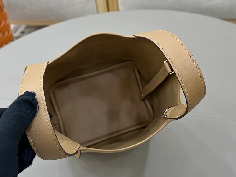 All categories Hermès women's bags (Hermès) Hermès 1818
