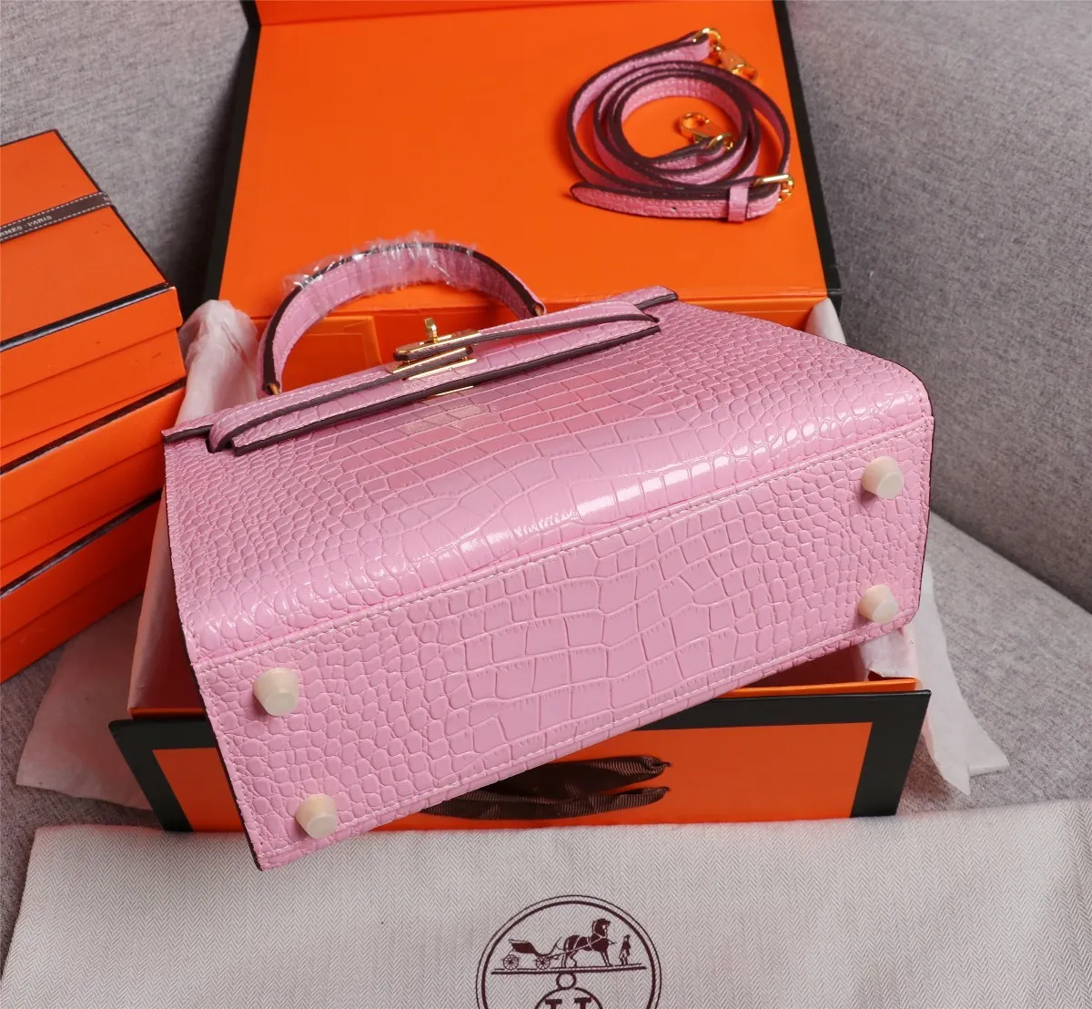 All Categories Official Website "Brand Women's Bags" Women's Bags 💙 Hermes 2022 Official New Hermès Handbag Kelly Crocodile Pattern First Layer Calfskin Wholesale 58003000 High Quality Size: 25-9-18CM