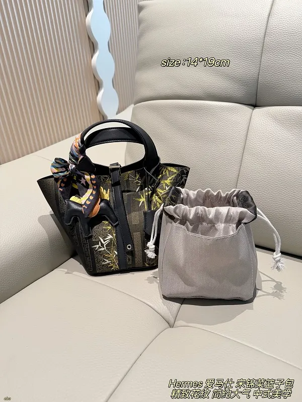 All Categories Official Website "Brand Women's Bags" Women's Bags 💙 Hermes 2026 New Hermes Crossbody Bag