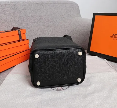 All Categories Official Website "Brand Women's Bags" Women's Bags 💙 Hermes Small Size 58002400 Large Size 58002600 We are all repeat customers. If you can only bring one bag when traveling, it must be the Hermès vegetable basket picotin... Reason: ️The bag shape is casual and elegant, and it can be easily matched with many clothes worn when traveling.