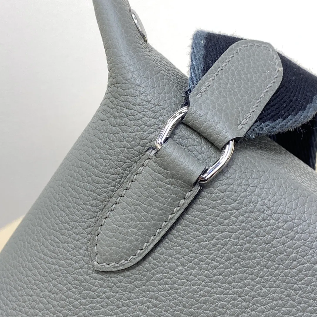 All categories Hermès women's bags (Hermès) Hermès 2365