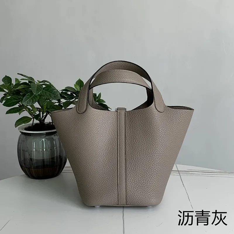All categories Hermès women's bags (Hermès) Hermès 188