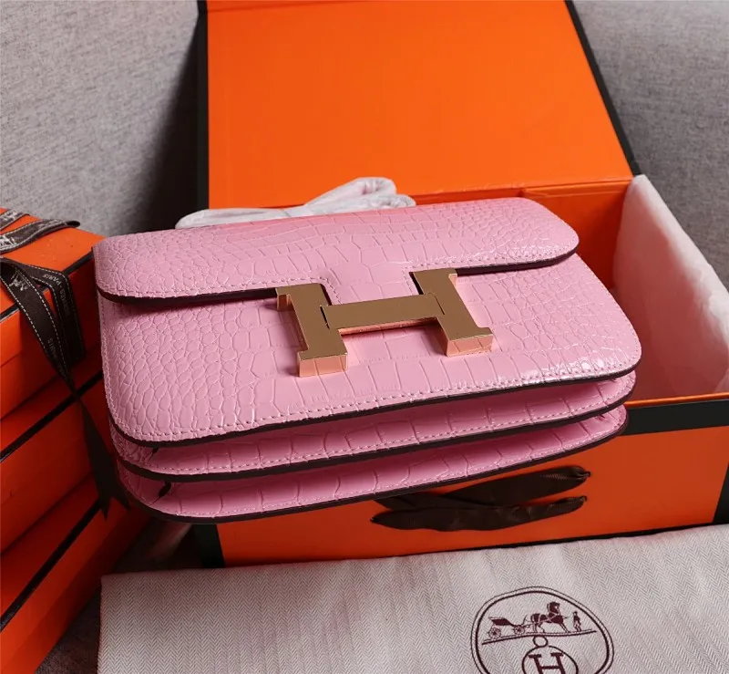 All Categories Official Website "Brand Women's Bags" Women's Bags 💙 Hermes Hermès Made in France - Constance stewardess bag ☣️Crocodile pattern pure steel plated hardware buckle Genuine leather source super good feel Accessories stainless steel laser logo perfect flip arc and three-dimensional sense High-end pure handmade customization 🔮Quality recommendation ‼ ️Size: 23-6-17