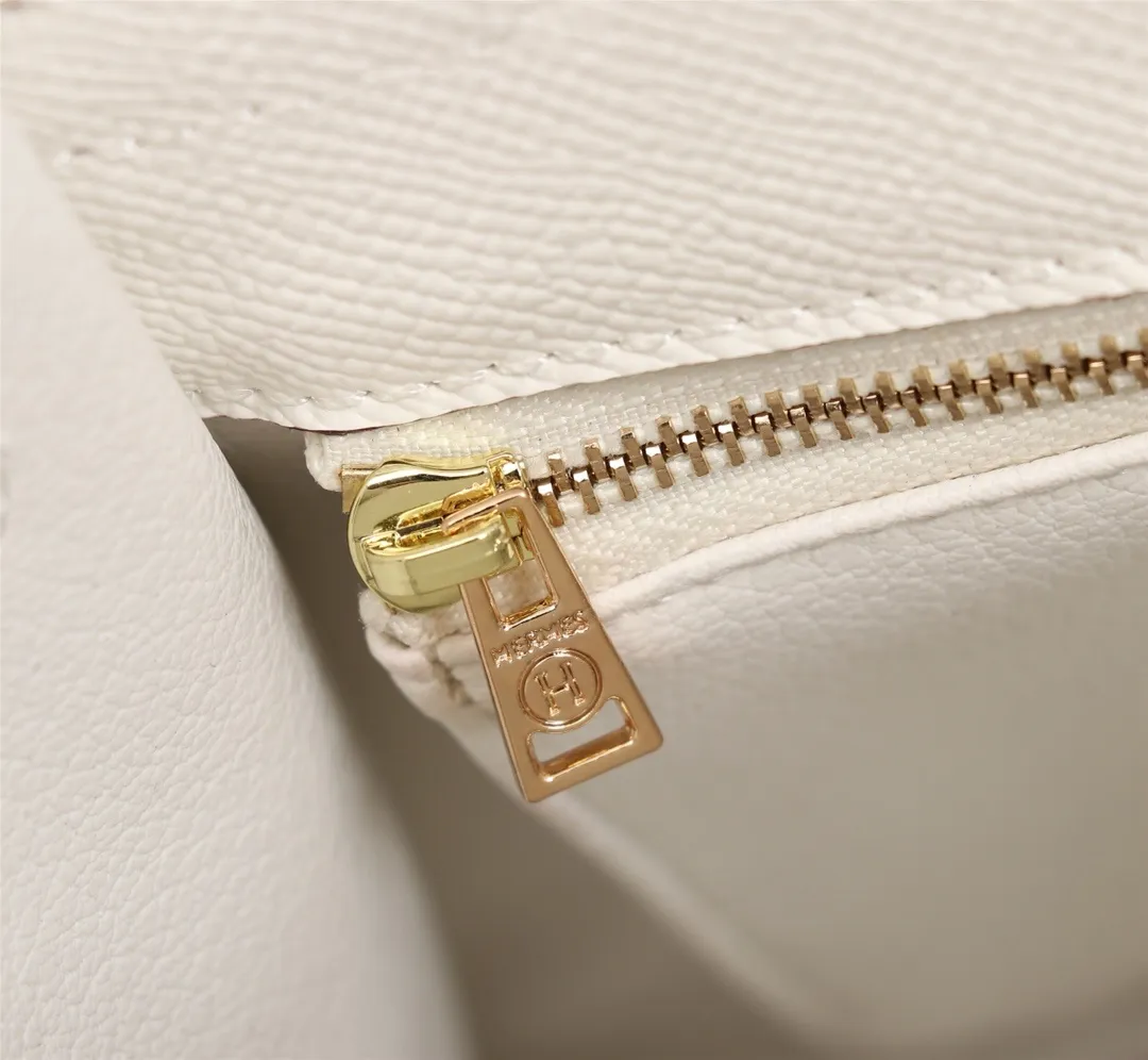 All categories Hermès women's bags (Hermès) Hermès 22126_CM_1