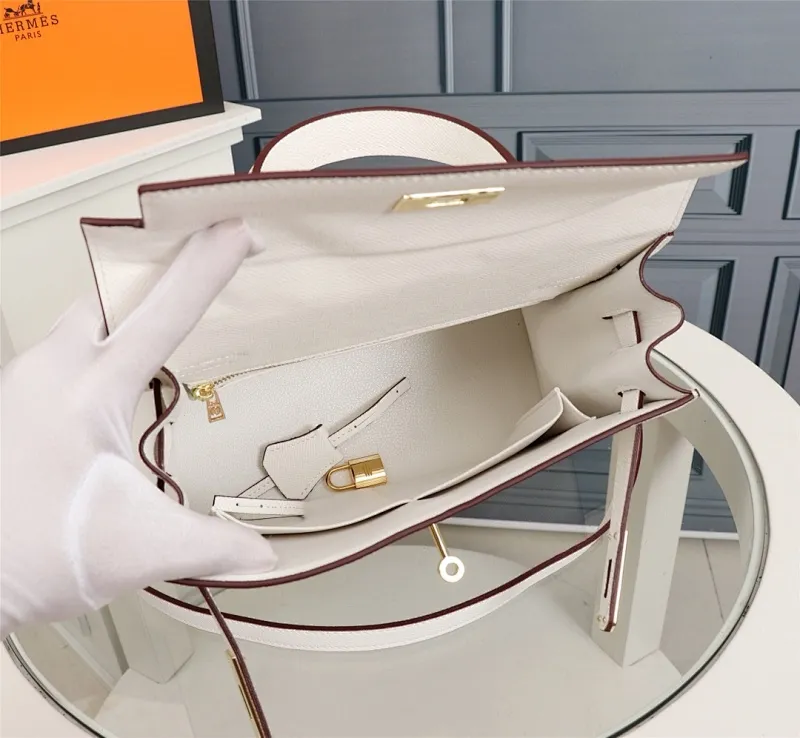 All categories Hermès women's bags (Hermès) Hermès 22126_CM_1